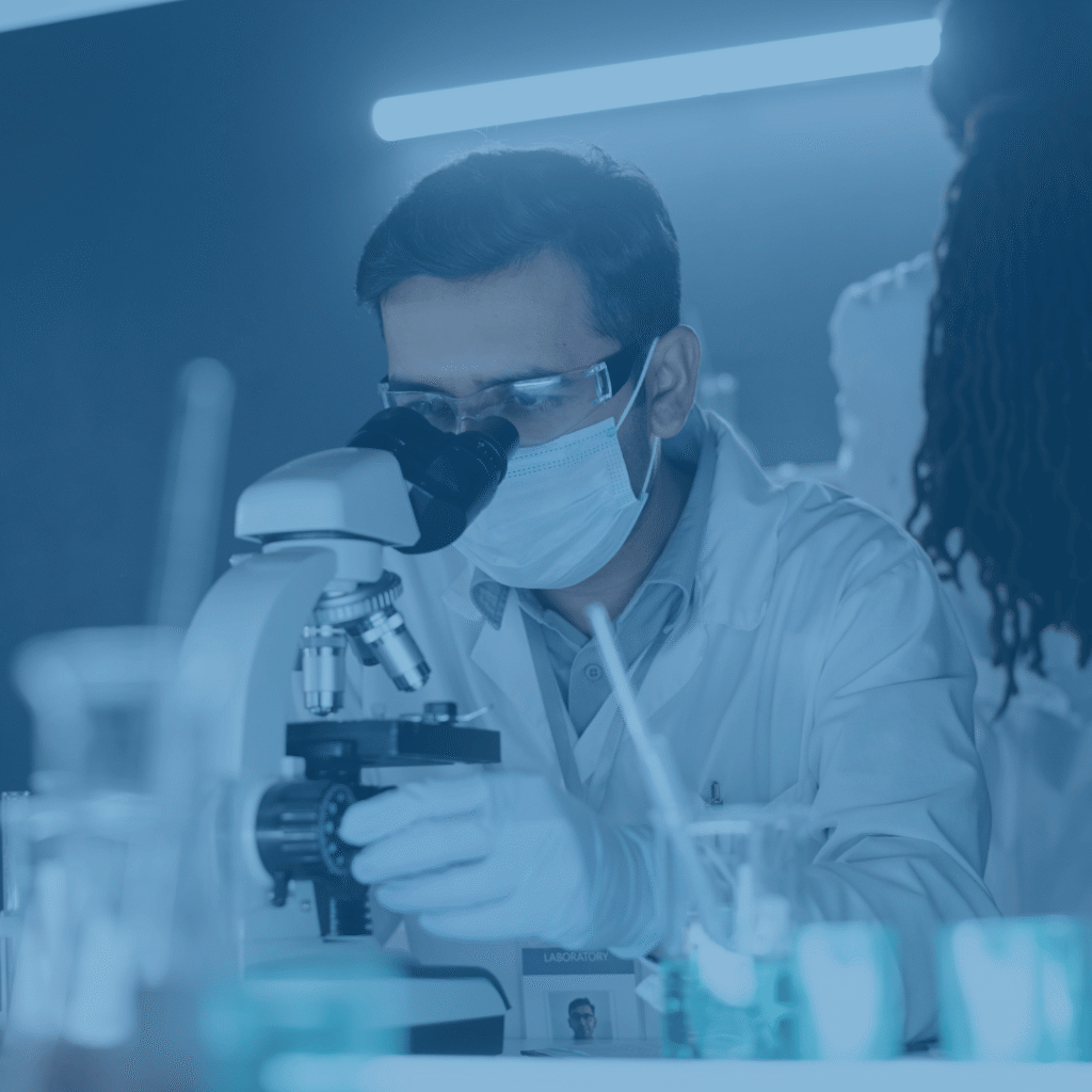 pompes industrielles laboratoire pharmaceutique diagnostic maintenance